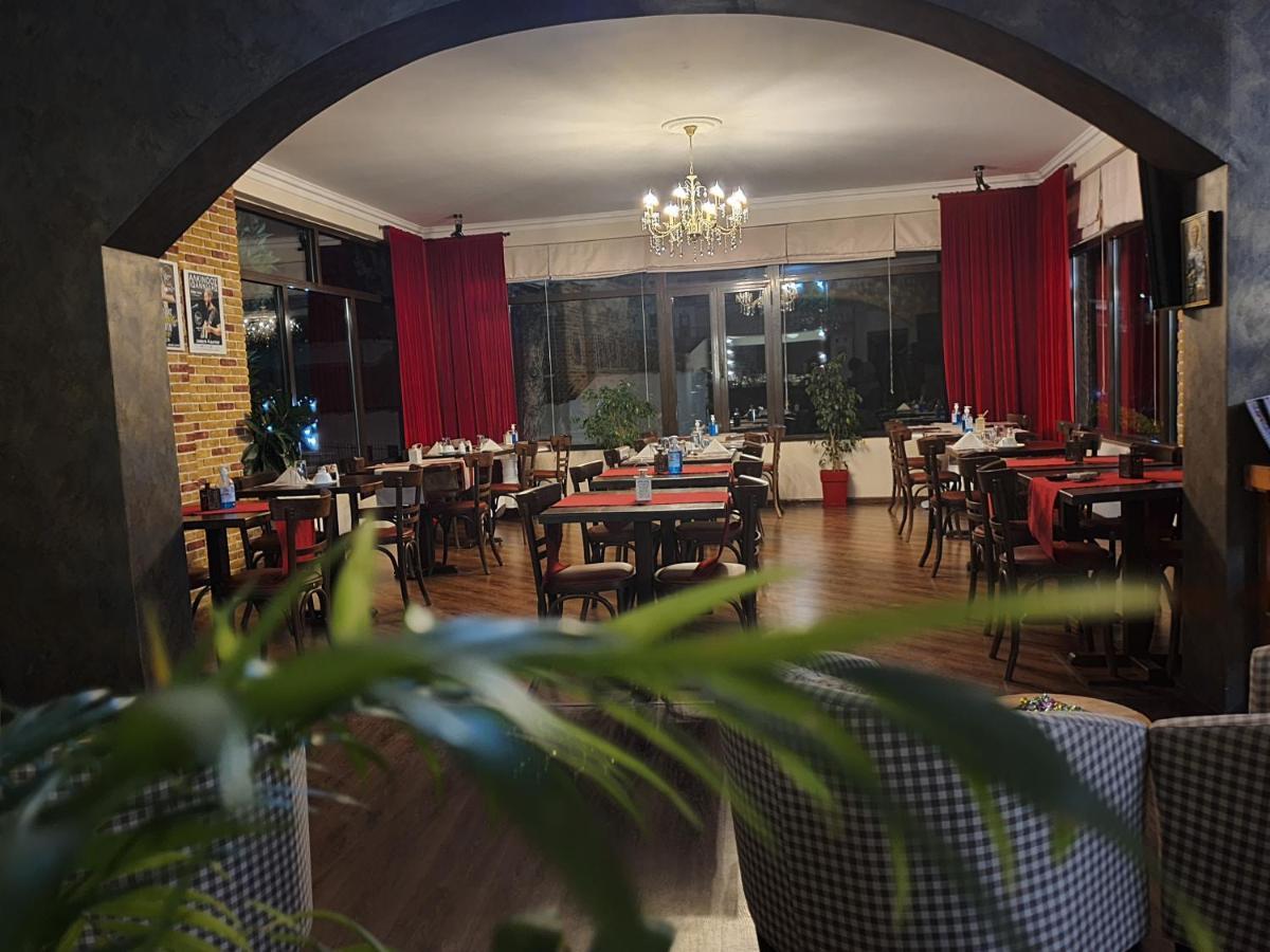 Theatro Hotel Odysseon Kalampáka Luaran gambar