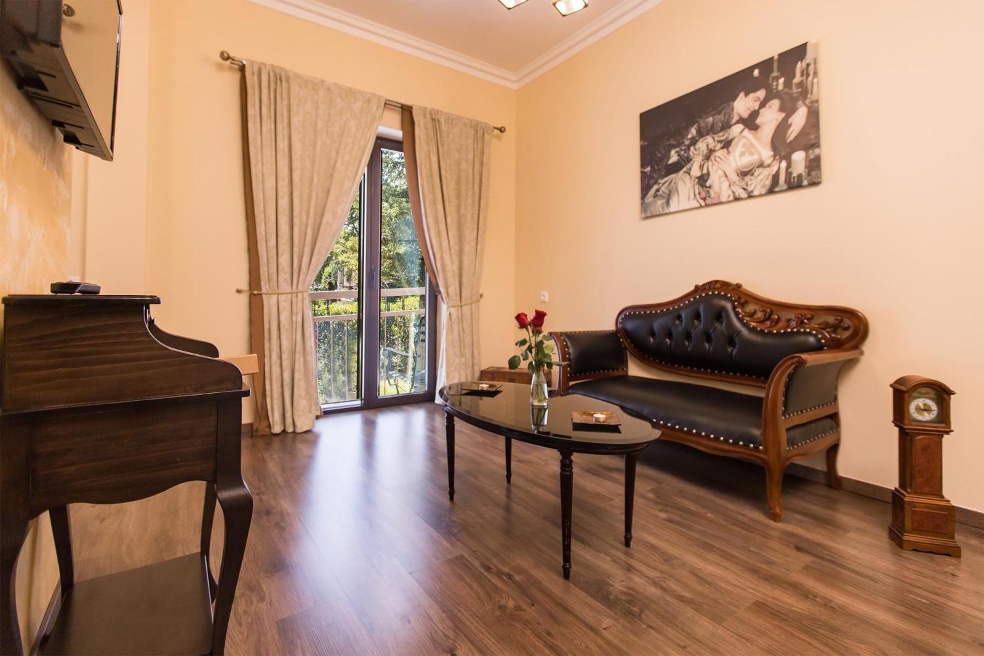 Theatro Hotel Odysseon Kalampáka Bilik gambar